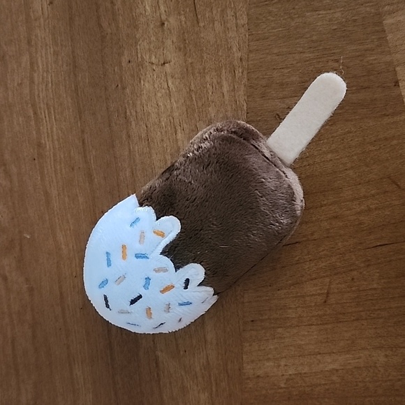 Wonder & Wise Ice Cream Play Food Set - Picture 11 of 15